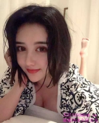 潭村新疆性感丰满美女抓龙筋-小雨