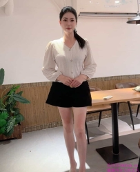 人和大长腿气质美女-笑笑