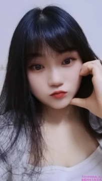 西村00后新人娇小嫩妹-依依