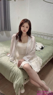 梅花园新人天然大乃肤白甜妹安若若