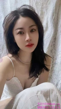 00后清纯甜妹朵朵