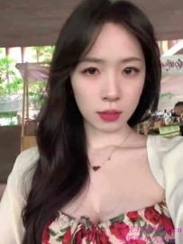 新人兼职性感妹妹雪芙